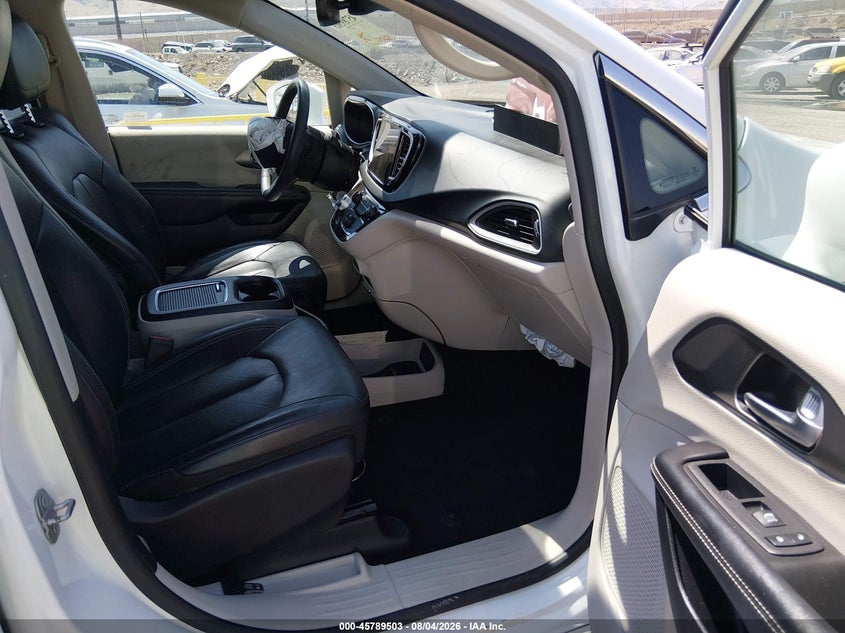 2022 CHRYSLER PACIFICA auction photo 5