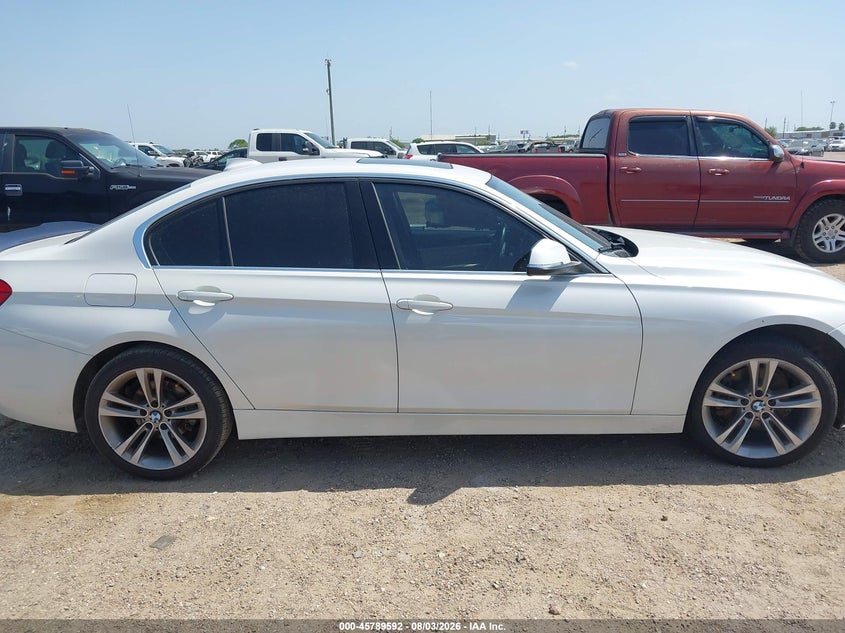 BMW 330I - zdjęcie 13