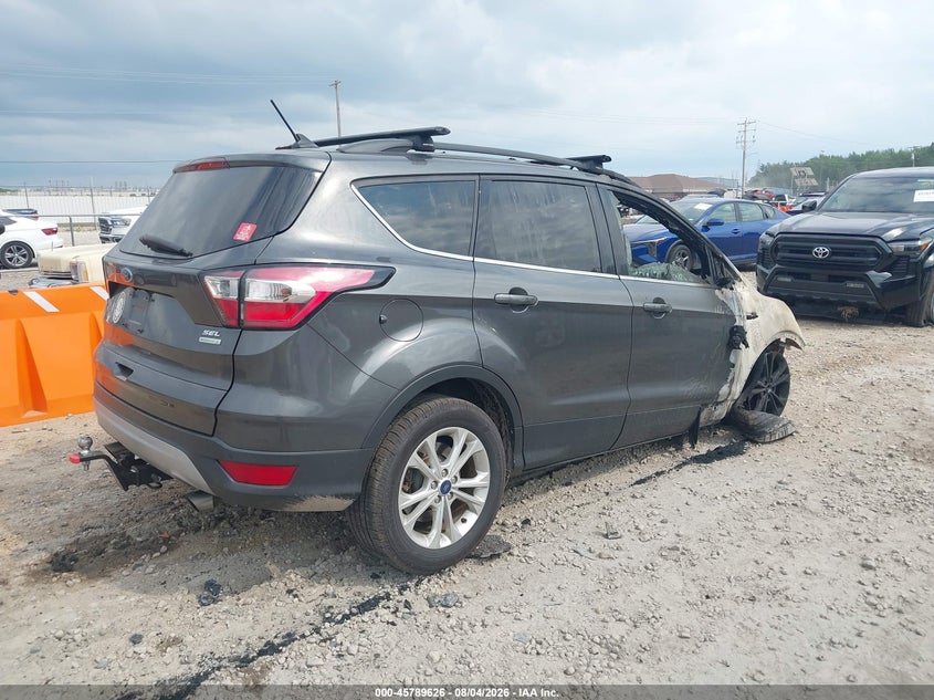 Vin: 1fmcu0hd4jua40886, lot: 46288450, ford escape sel 20184