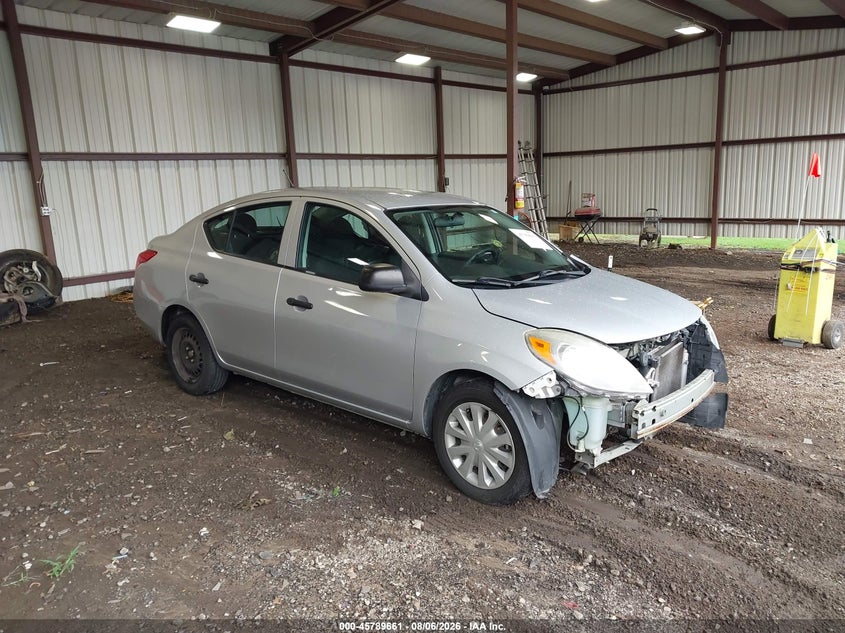 2013 NISSAN VERSA auction photo 1