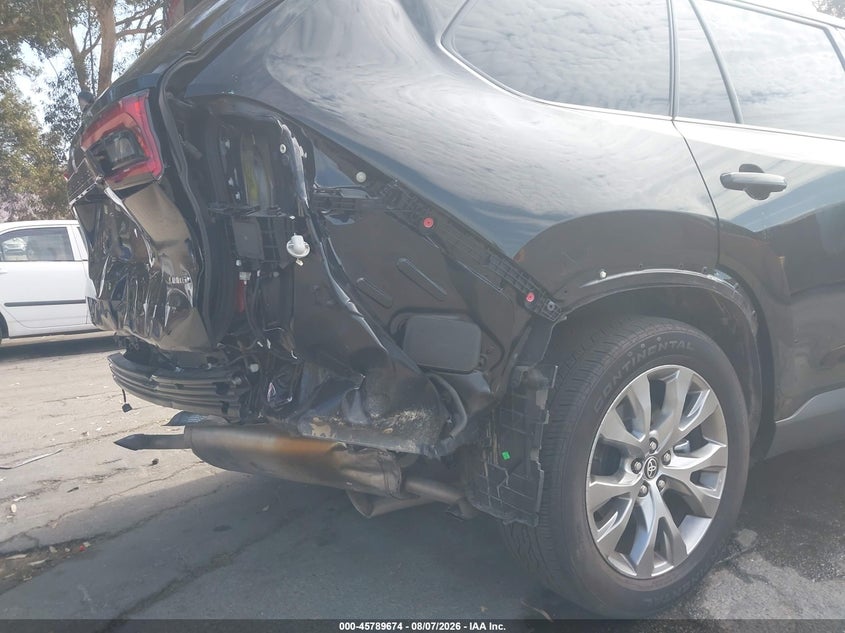 2025 TOYOTA GRAND HIGHLANDER auction photo 6