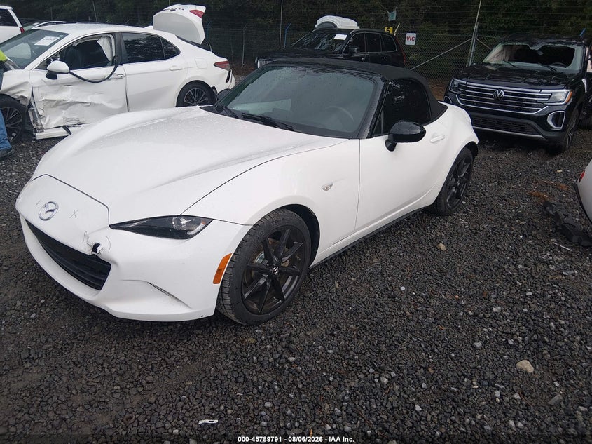 Vin: jm1ndac71g0107979, lot: 46288615, mazda mx-5 miata club 20162