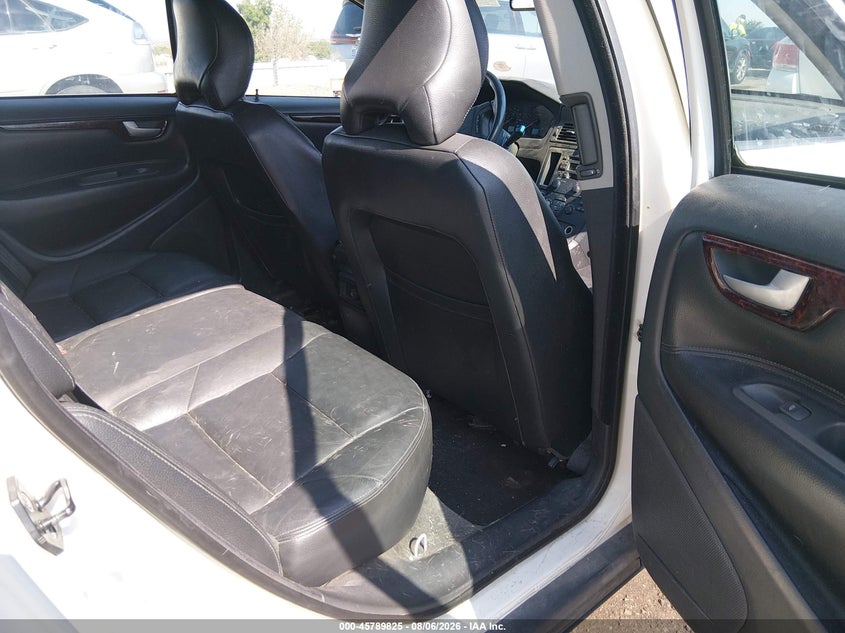 2003 VOLVO V70 auction photo 8