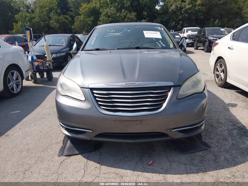 2011 CHRYSLER 200 auction photo 6