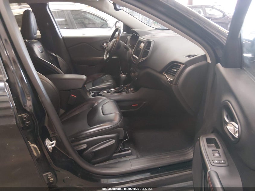 2020 JEEP CHEROKEE auction photo 5