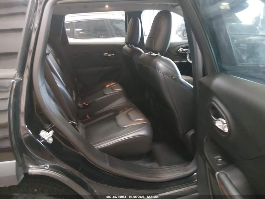 2020 JEEP CHEROKEE auction photo 8