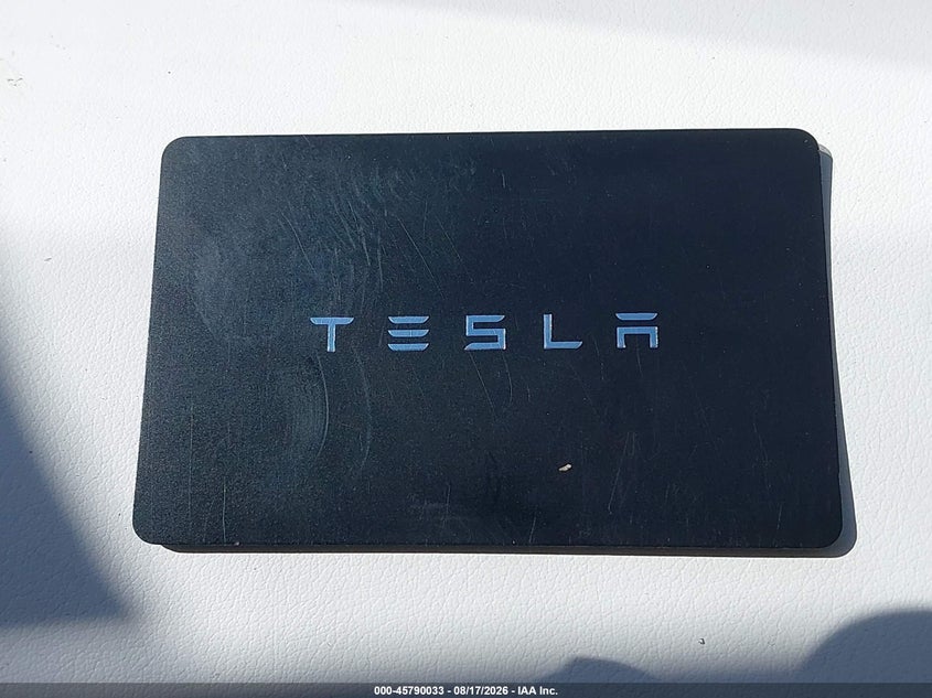 2023 TESLA MODEL 3 REAR-WHEEL DRIVE · Photo 11