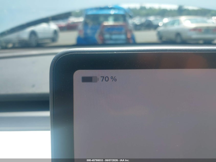 2023 TESLA MODEL 3 REAR-WHEEL DRIVE · Photo 18