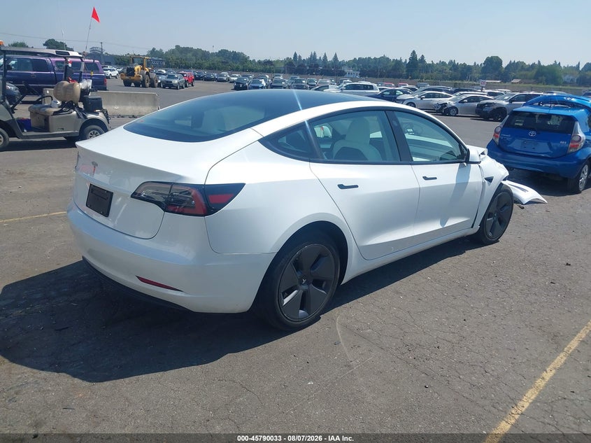 2023 TESLA MODEL 3 REAR-WHEEL DRIVE · Photo 4