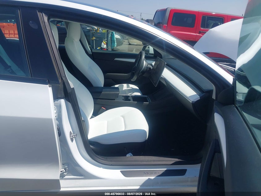 2023 TESLA MODEL 3 REAR-WHEEL DRIVE · Photo 5