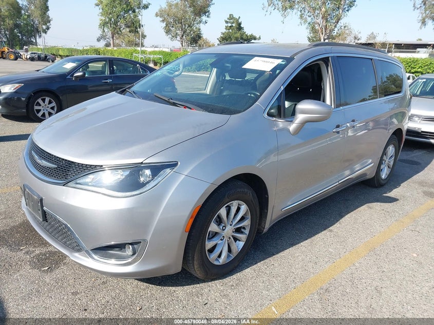 Vin: 2c4rc1bg8hr583675, lot: 46288870, chrysler pacifica touring-l 20172