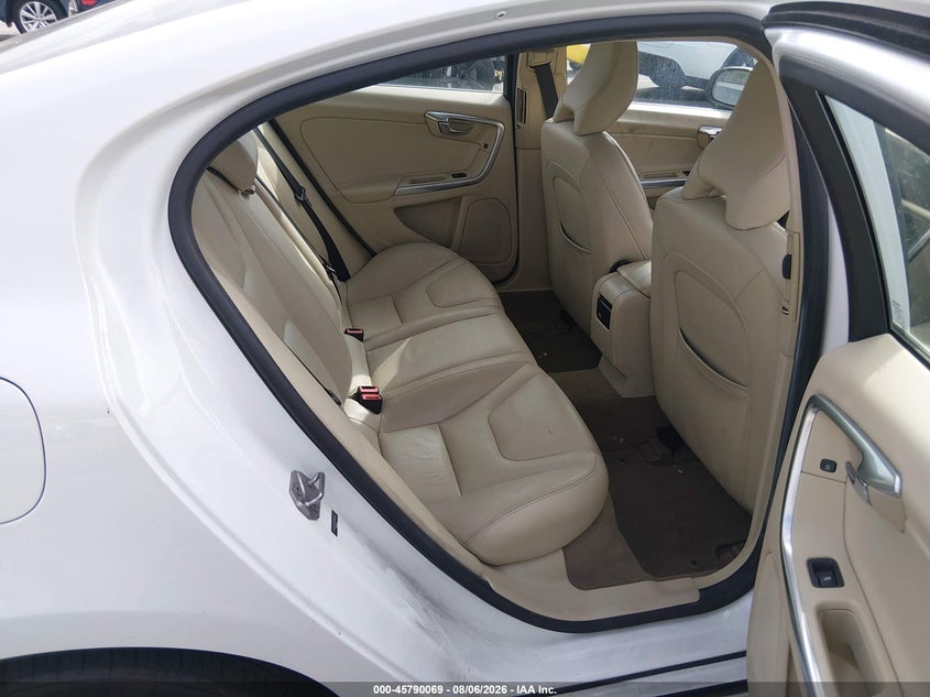 2015 VOLVO S60 auction photo 8