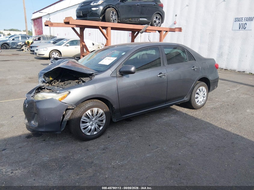 Vin: 2t1bu4ee0bc587303, lot: 46288937, toyota corolla le 20112