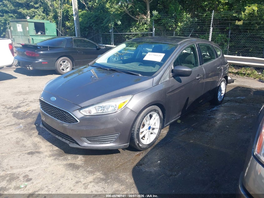 Vin: 1fadp3k20jl299265, lot: 46288965, ford focus se 20182