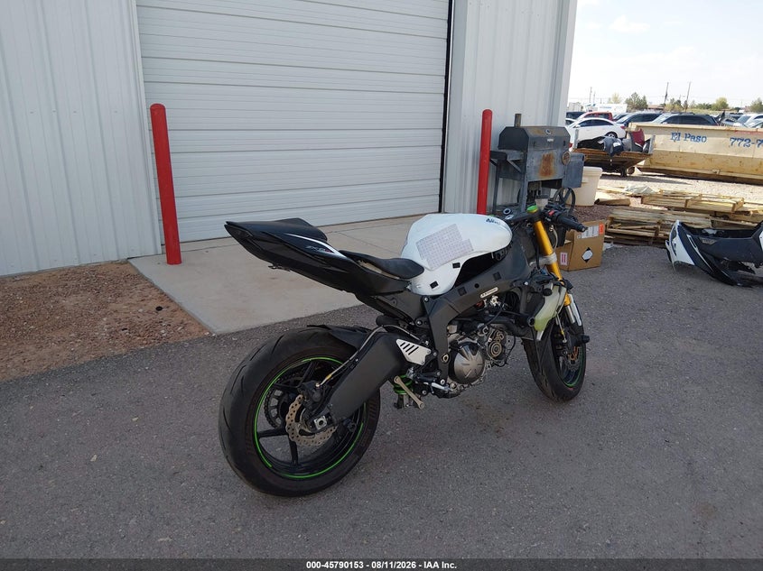 2015 KAWASAKI ZX636 auction photo 4