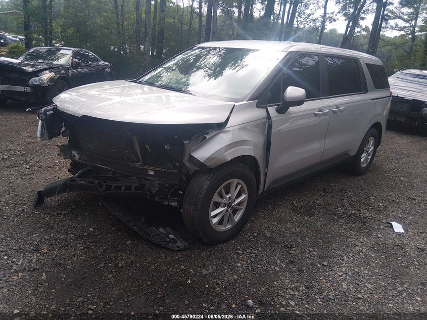 2022 KIA CARNIVAL MPV auction photo 2