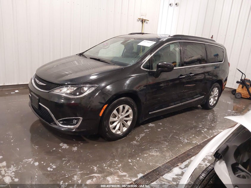 Vin: 2c4rc1bg8hr539708, lot: 46289053, chrysler pacifica touring-l 20172