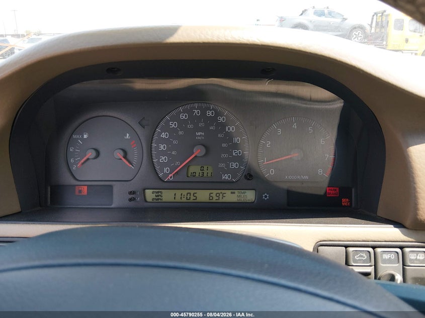 2001 VOLVO C70 auction photo 7