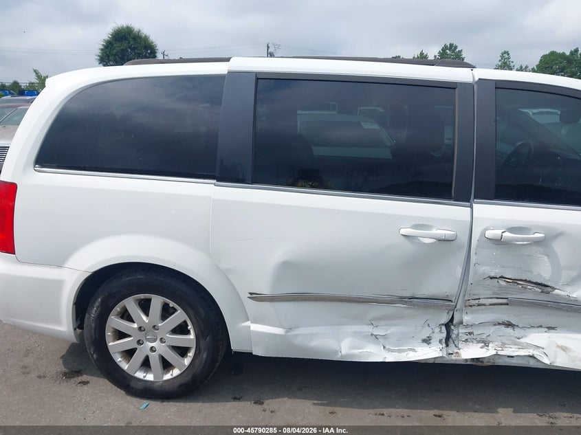 CHRYSLER TOWN & COUNTRY 2016 VIN 2C4RC1BG9GR296716