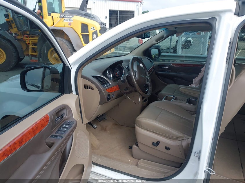 2016 CHRYSLER TOWN & COUNTRY — zdjęcie 5
