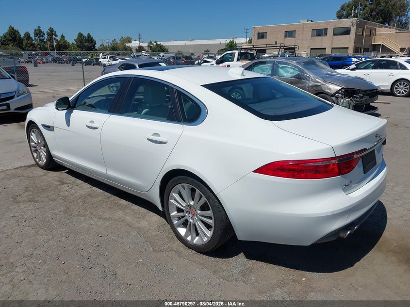 Vin: sajbe4bn5hcy31368, lot: 46289121, jaguar xf 20d prestige 20173