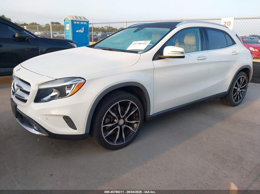 2016 MERCEDES-BENZ GLA 250 auction photo 2