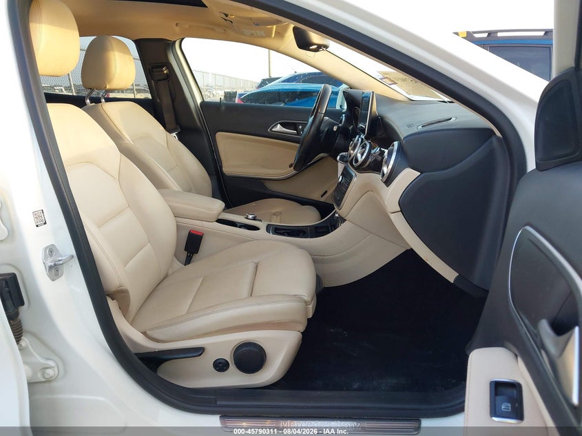 2016 MERCEDES-BENZ GLA 250 auction photo 5