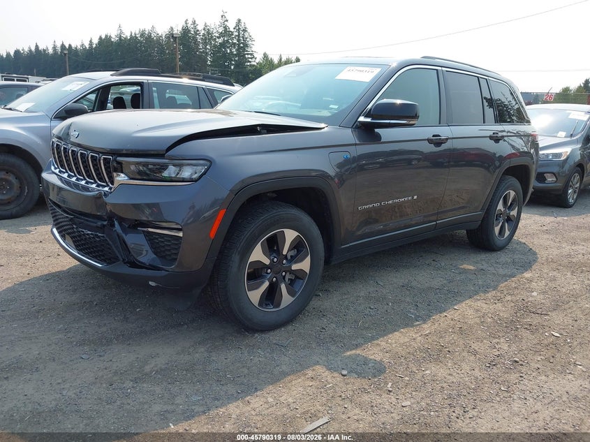 2024 JEEP GRAND CHEROKEE 4XE auction photo 2