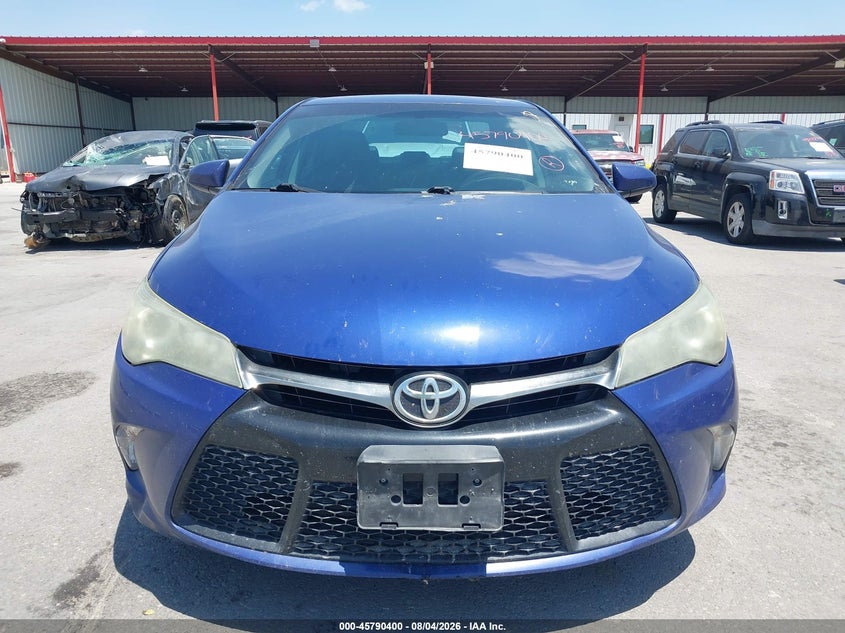 TOYOTA CAMRY - zdjęcie 12