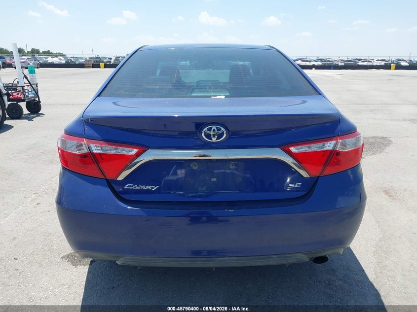 TOYOTA CAMRY - zdjęcie 16