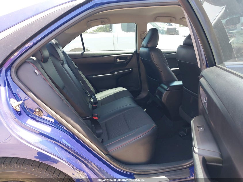 TOYOTA CAMRY - zdjęcie 8