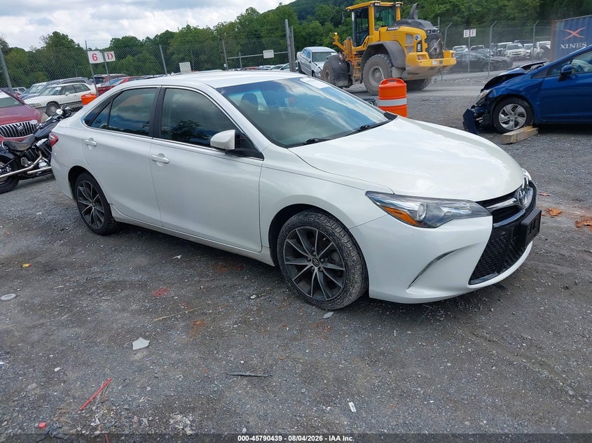 2017 TOYOTA CAMRY auction photo 1