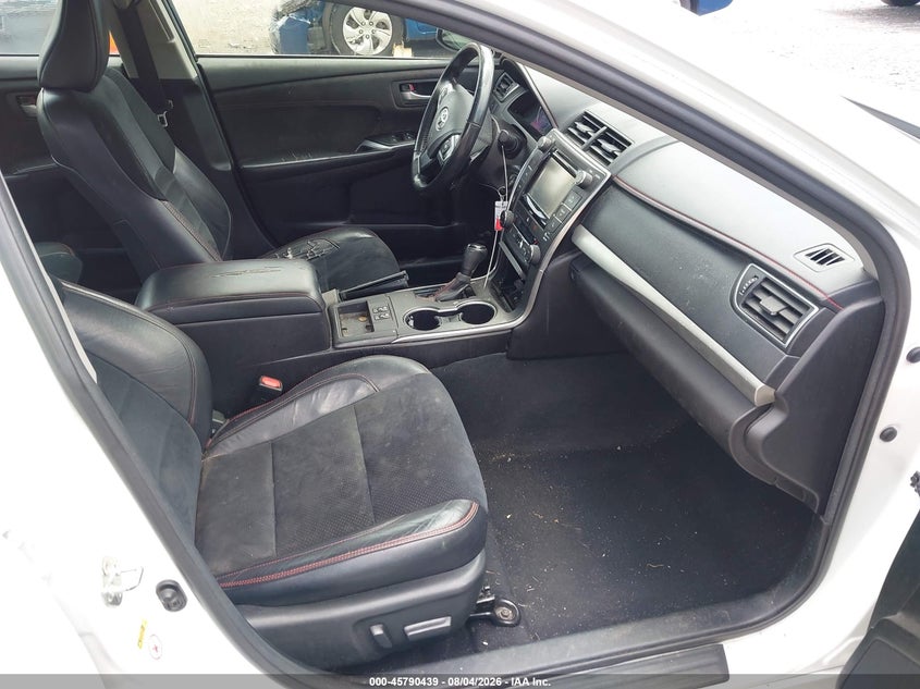 2017 TOYOTA CAMRY auction photo 5