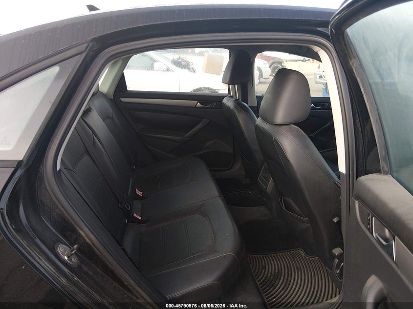 2013 VOLKSWAGEN PASSAT auction photo 8