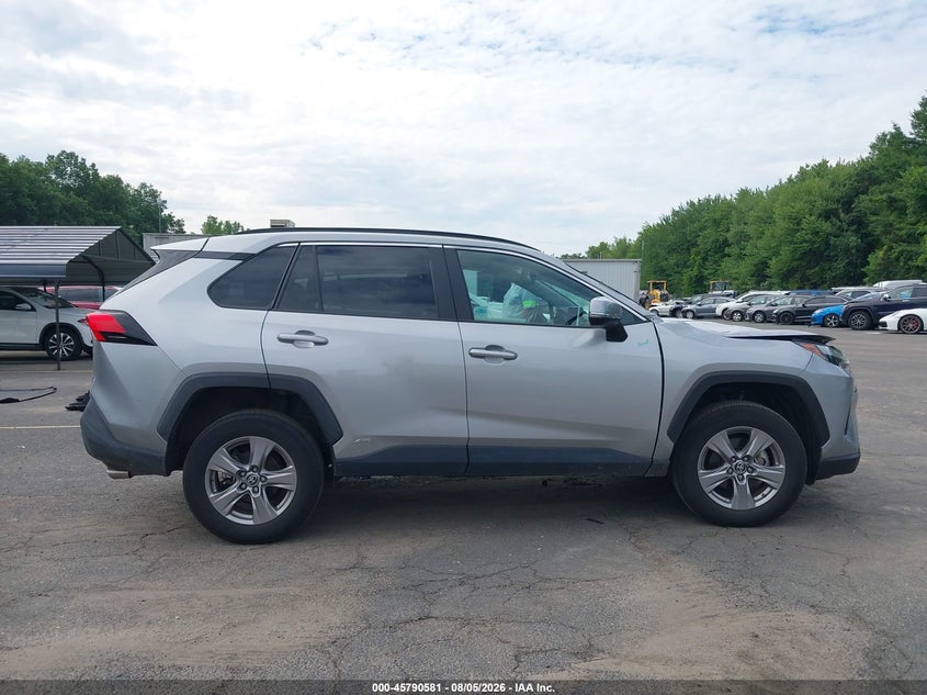 TOYOTA RAV4 HYBRID - zdjęcie 13