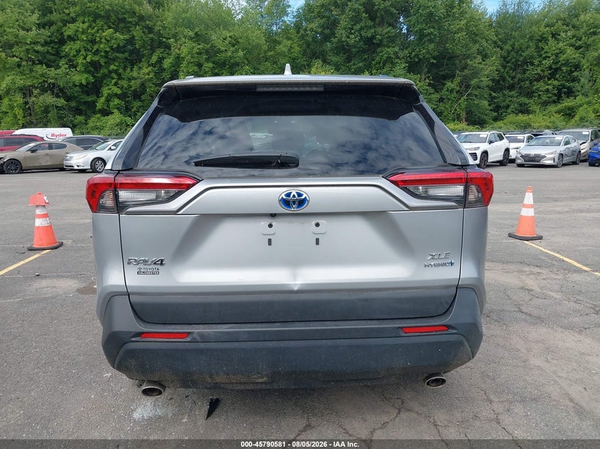 TOYOTA RAV4 HYBRID - zdjęcie 16