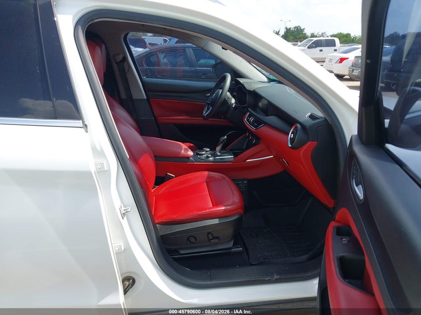 2018 ALFA ROMEO STELVIO auction photo 5