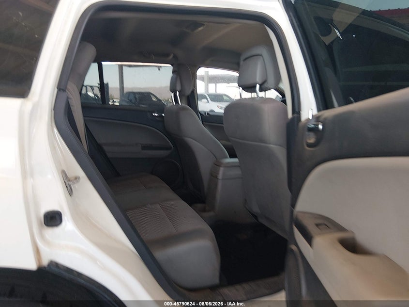 2010 DODGE CALIBER auction photo 8