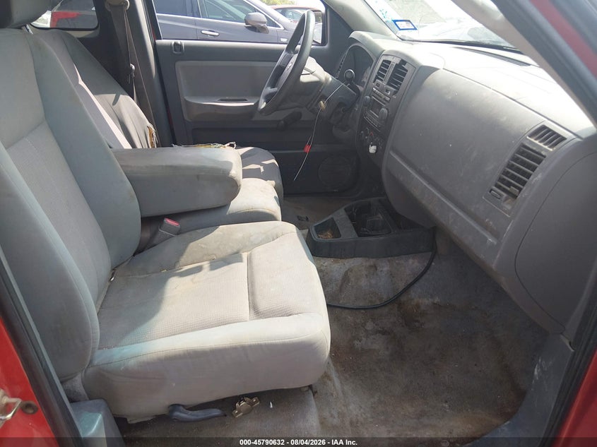 2005 DODGE DAKOTA auction photo 5
