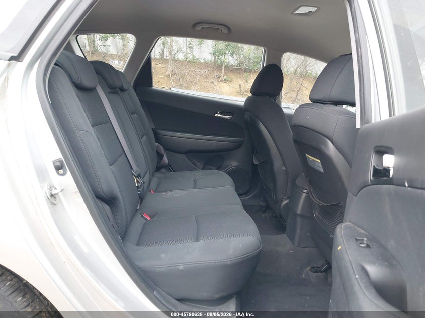 2009 HYUNDAI ELANTRA TOURING auction photo 8