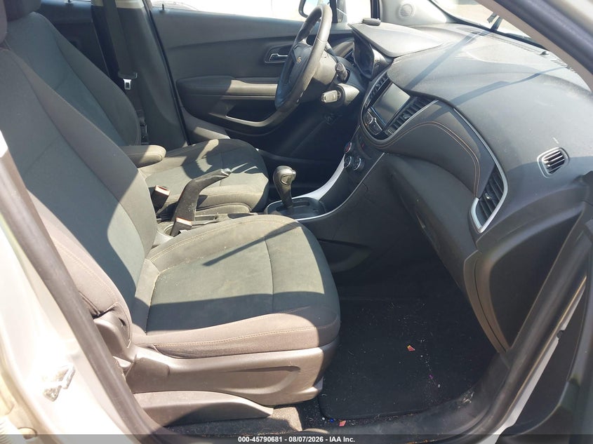2017 CHEVROLET TRAX auction photo 5
