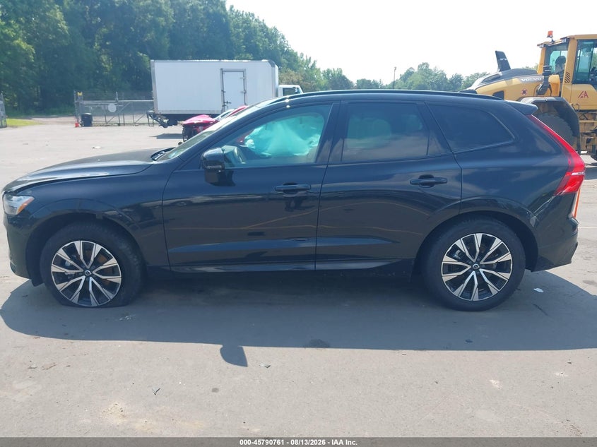 VOLVO XC60 - zdjęcie 14