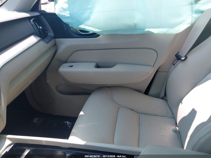 VOLVO XC60 - zdjęcie 5
