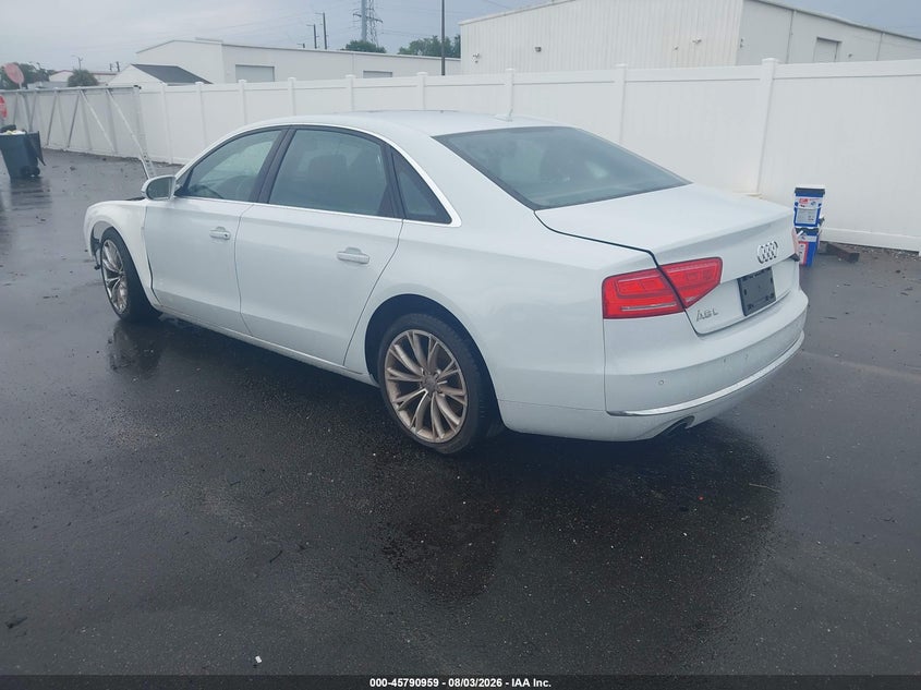 2013 AUDI A8 L auction photo 3