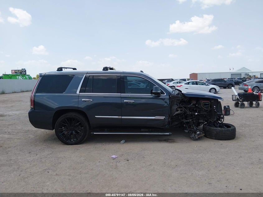 CADILLAC ESCALADE - zdjęcie 14