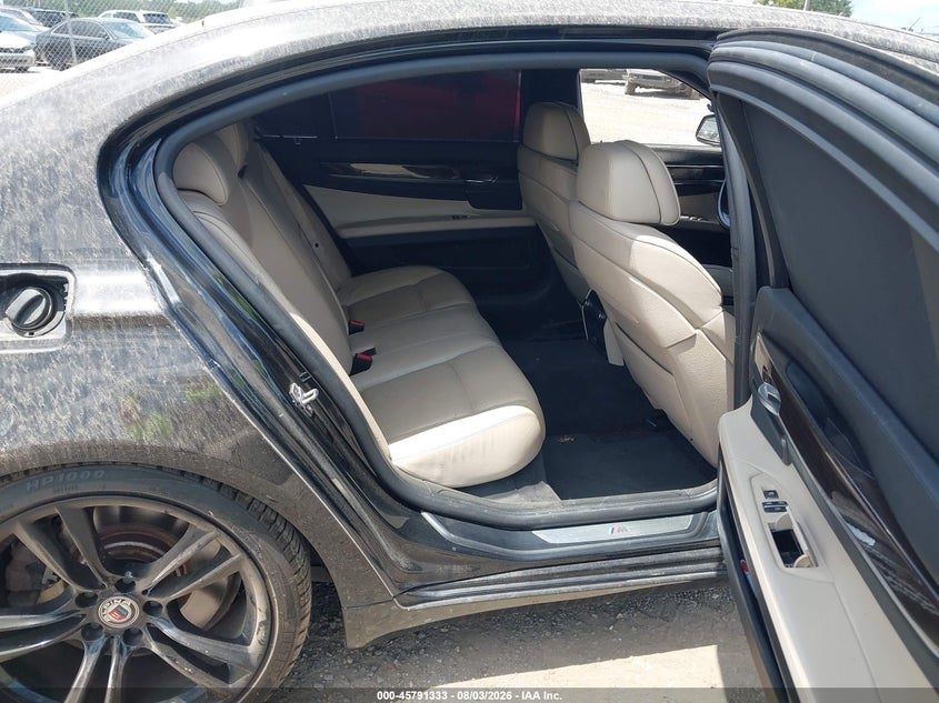 2012 BMW 750LI auction photo 8