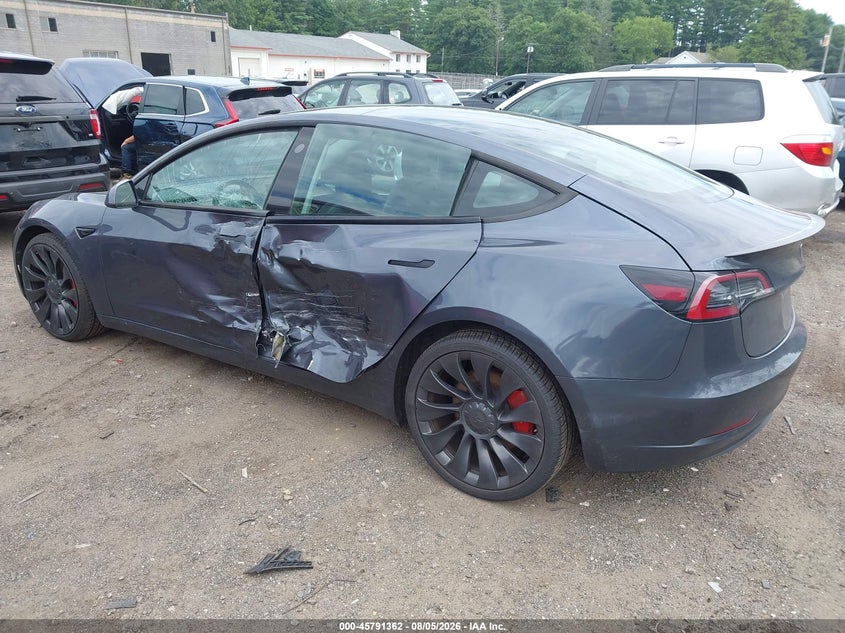 TESLA MODEL 3 - zdjęcie 3