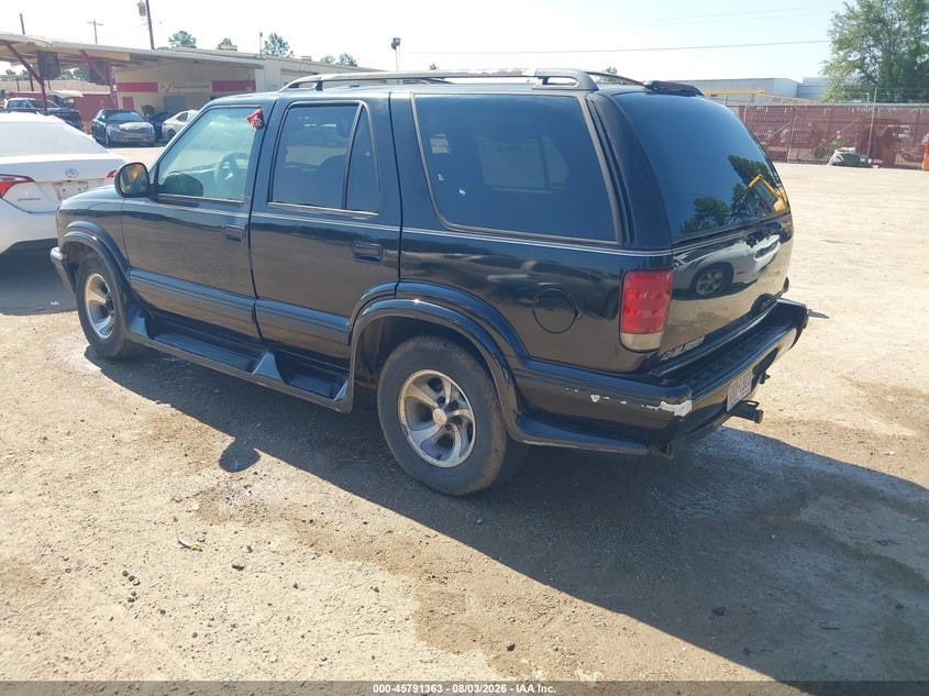 1996 CHEVROLET BLAZER auction photo 3