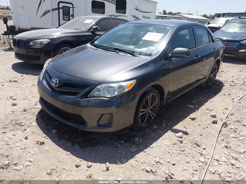 2013 Toyota Corolla, Обычный износ, IAAI, VIN 5YFBU4EE1DP083068 — фото 2