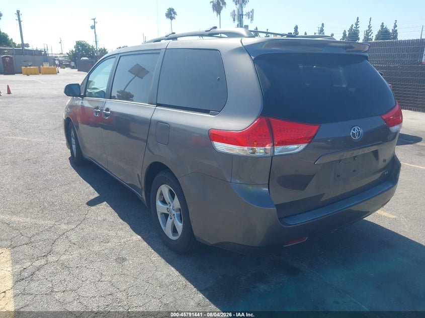 Vin: 5tdkk3dc6cs269159, lot: 46290272, toyota sienna le v6 8 passenger 20123